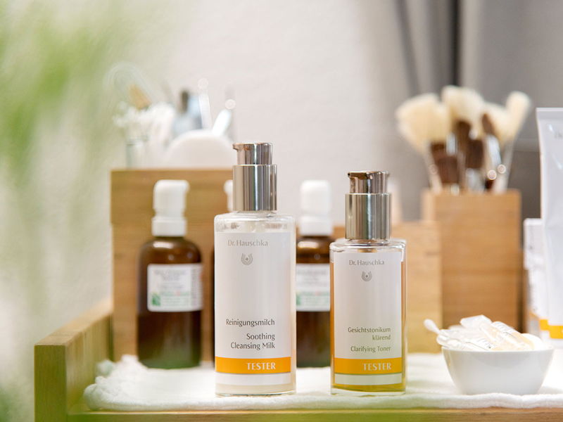 Kosmetikstudio mit hochwertigen Produkten